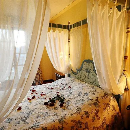 Borgo I Tre Baroni Casa de Campo Moggiona