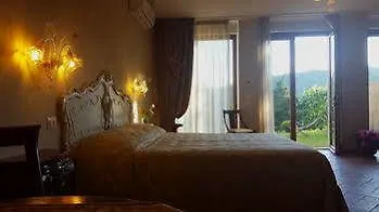 Borgo I Tre Baroni * Moggiona